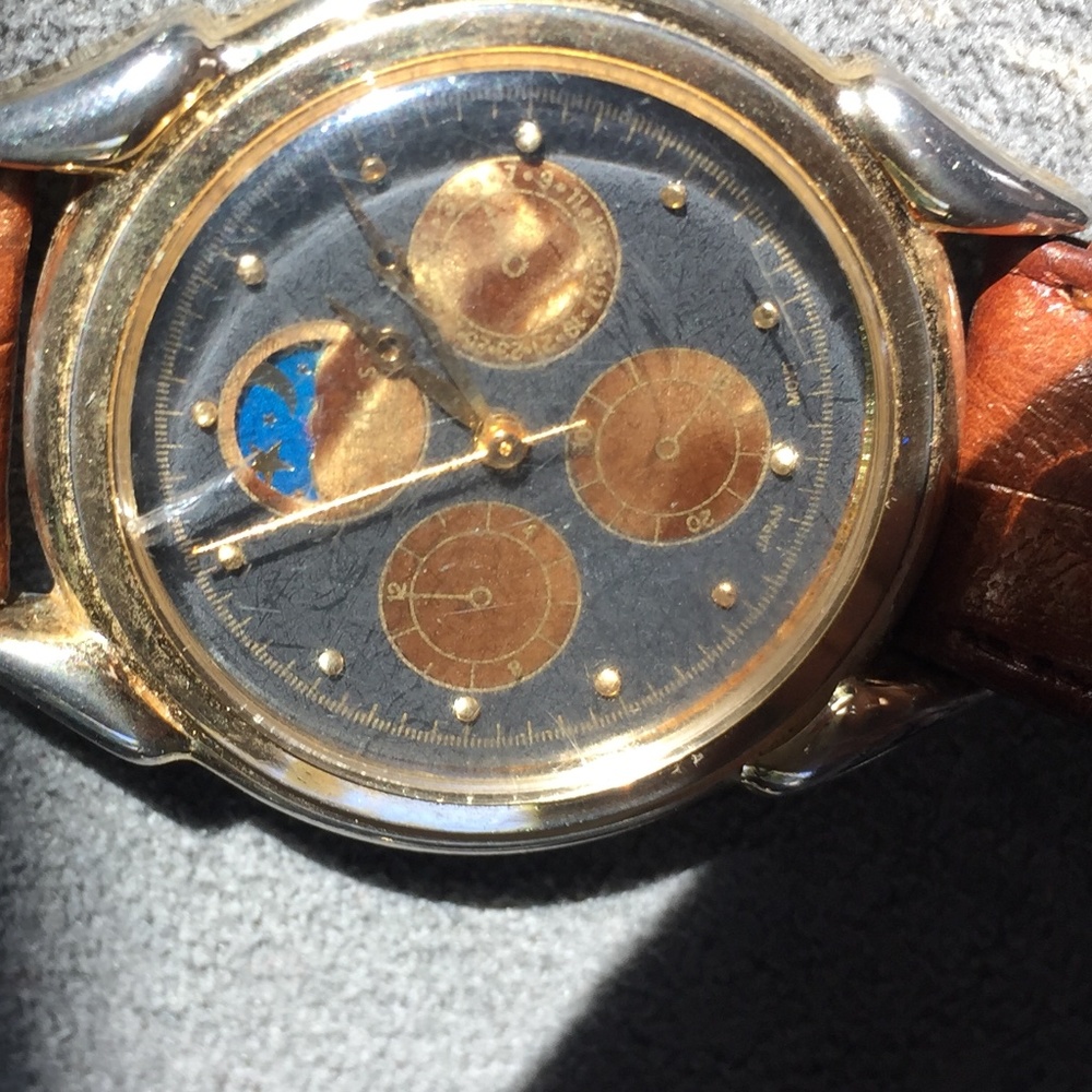 Vintage beautiful 80s watch